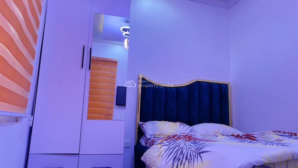 Luxury 2 Bedroom Flat with Exellent Facility, 13, Silverlake, Peninsular Gardens Estate, Behind Blenco Supermarket, Sangotedo, Ajah, Lagos, Flat / Apartment Short Let