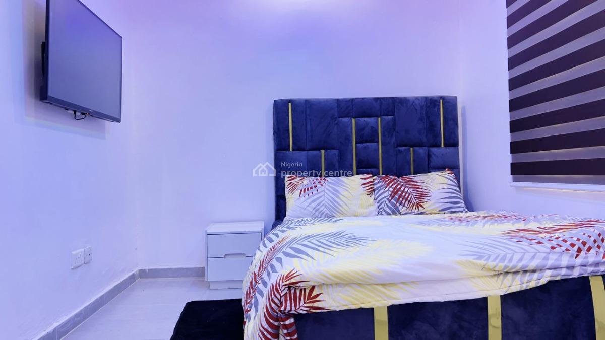 Luxury 2 Bedroom Flat with Exellent Facility, 13, Silverlake, Peninsular Gardens Estate, Behind Blenco Supermarket, Sangotedo, Ajah, Lagos, Flat / Apartment Short Let