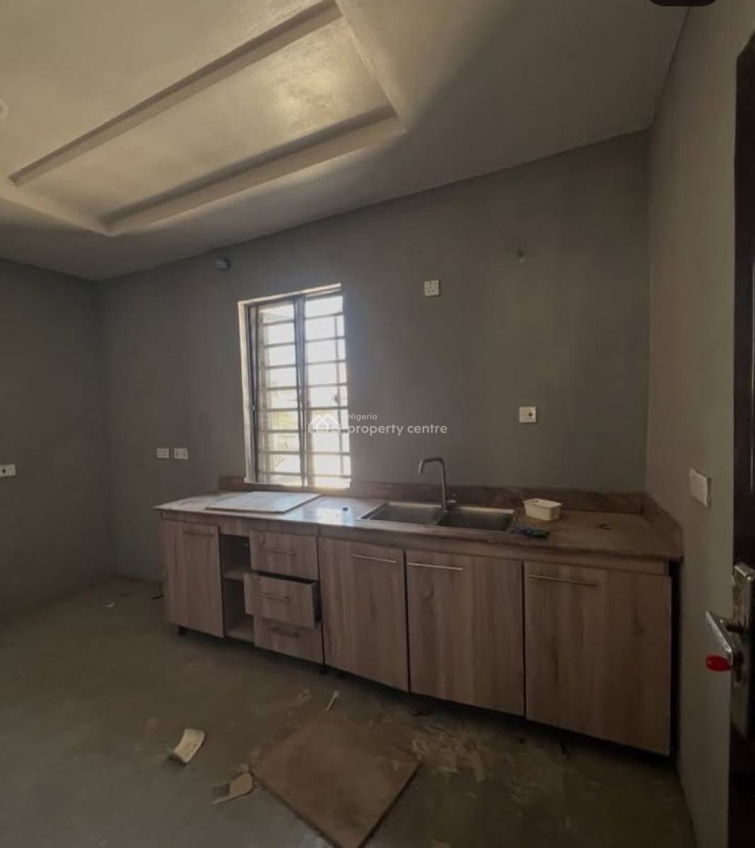 Spacious 3 Bed Apartment, Ologolo, Lekki, Lagos, Flat / Apartment for Rent