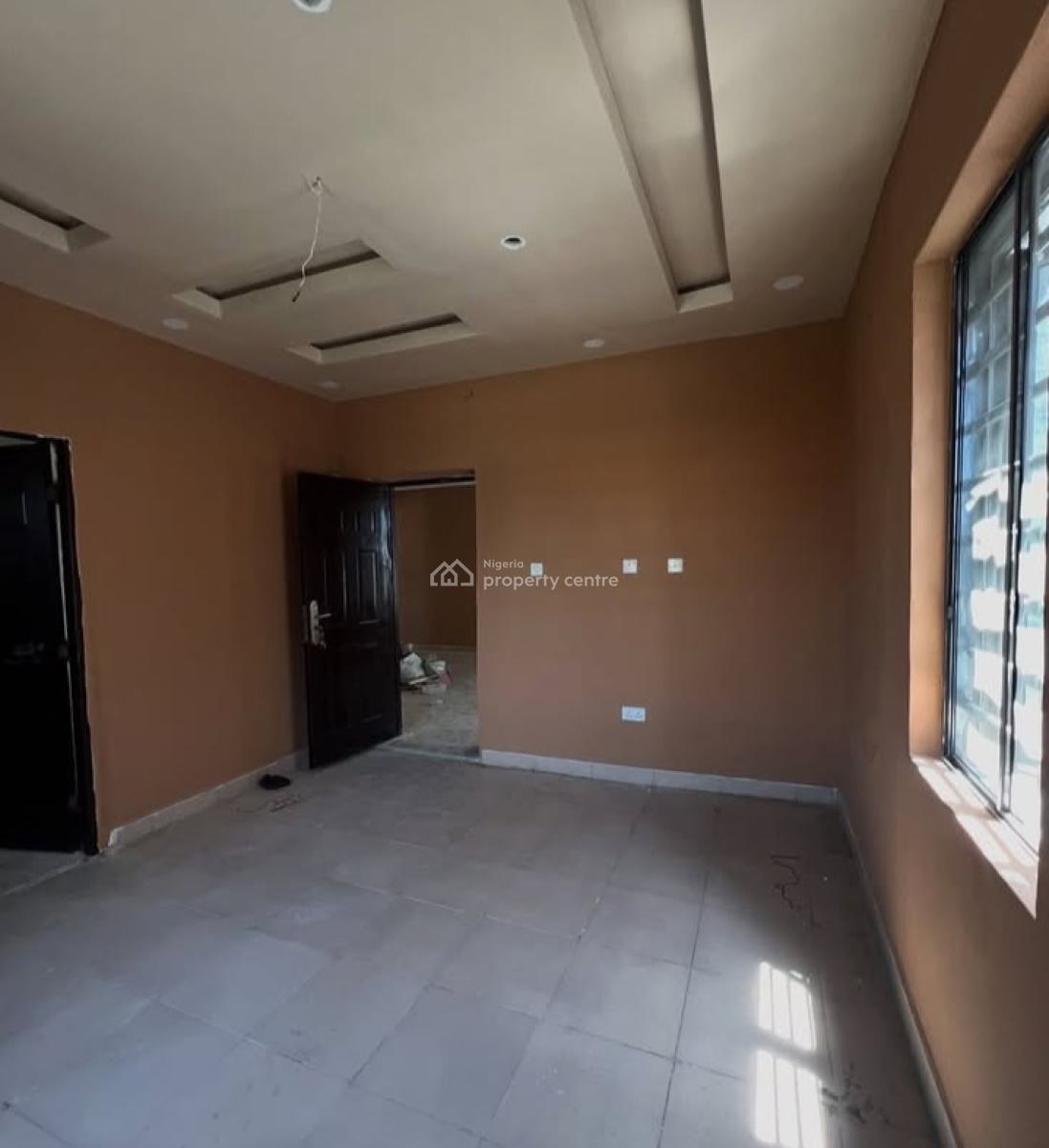 Spacious 3 Bed Apartment, Ologolo, Lekki, Lagos, Flat / Apartment for Rent