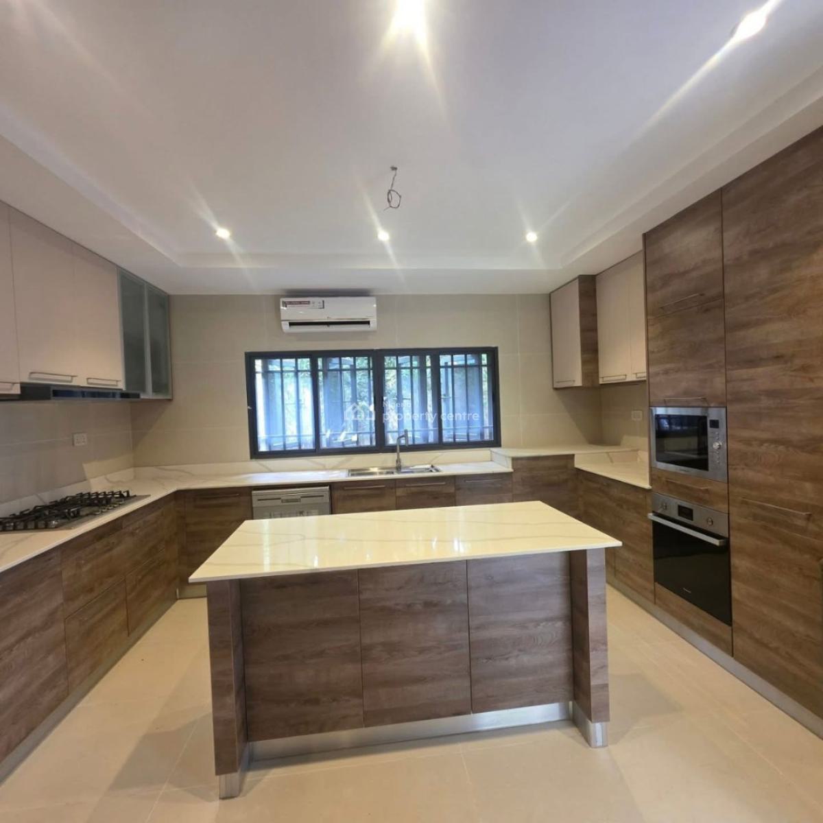 a Well-built Serviced 6-bedroom Fully Detached Duplex + 1bq, Gwarinpa District ( Video of The House Is Attached), Gwarinpa, Abuja, Detached Duplex for Rent