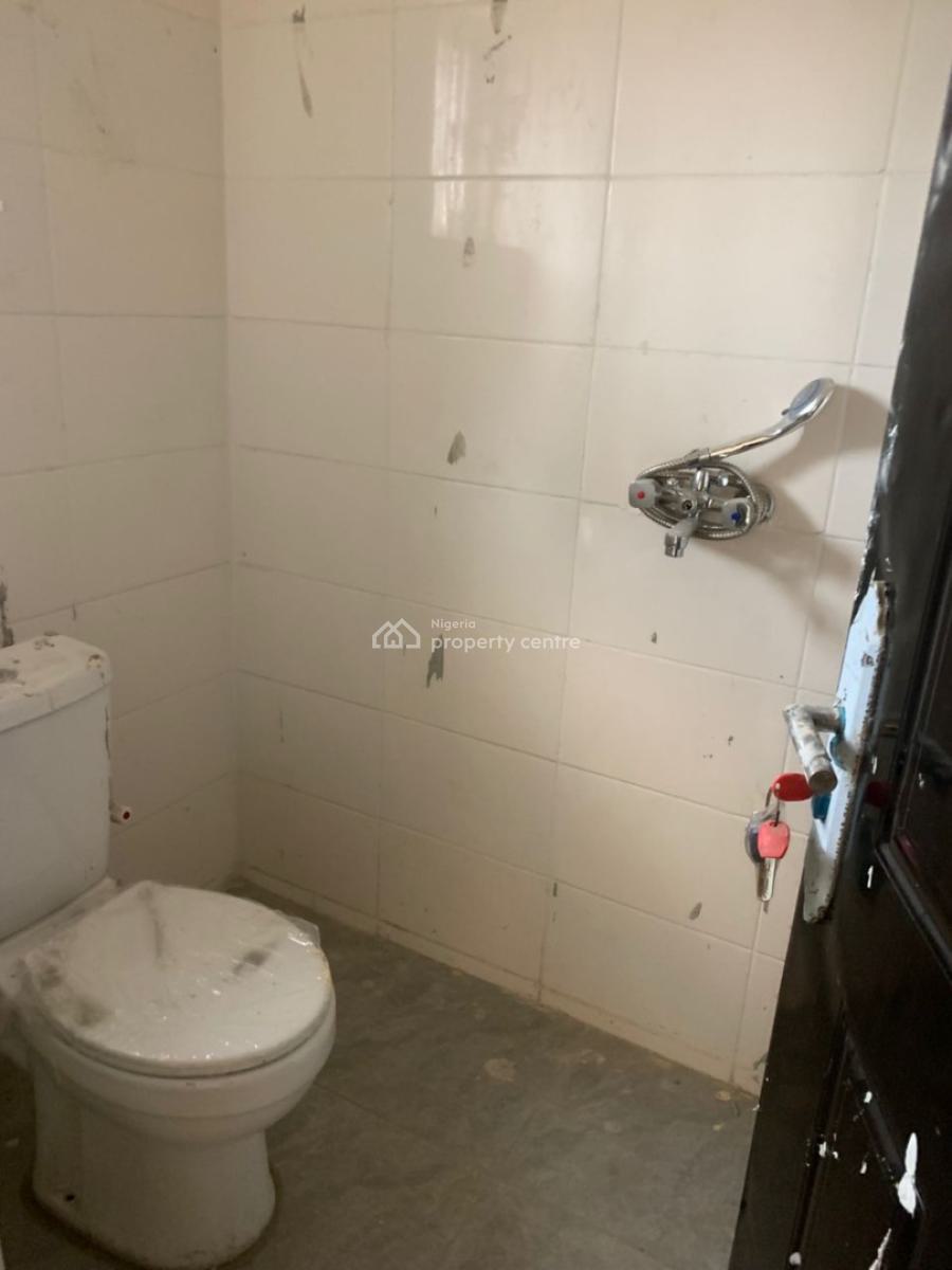 2 Bedroom Apartment, Ilaje, Ajah, Lagos, Flat / Apartment for Rent