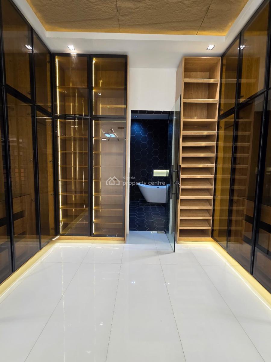 Luxurious and Spacious 5 Bedroom Detached Duplex with Bq, Lekki Phase 1, Lekki, Lagos, Detached Duplex for Sale