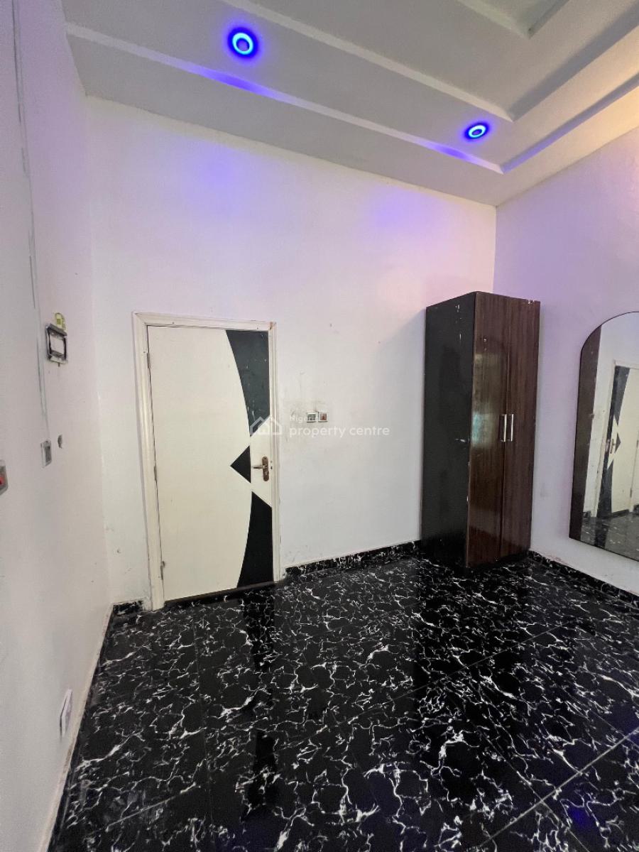 Room in a Duplex, Ikota Villa Estate, Lekki, Lagos, Self Contain (single Rooms) for Rent