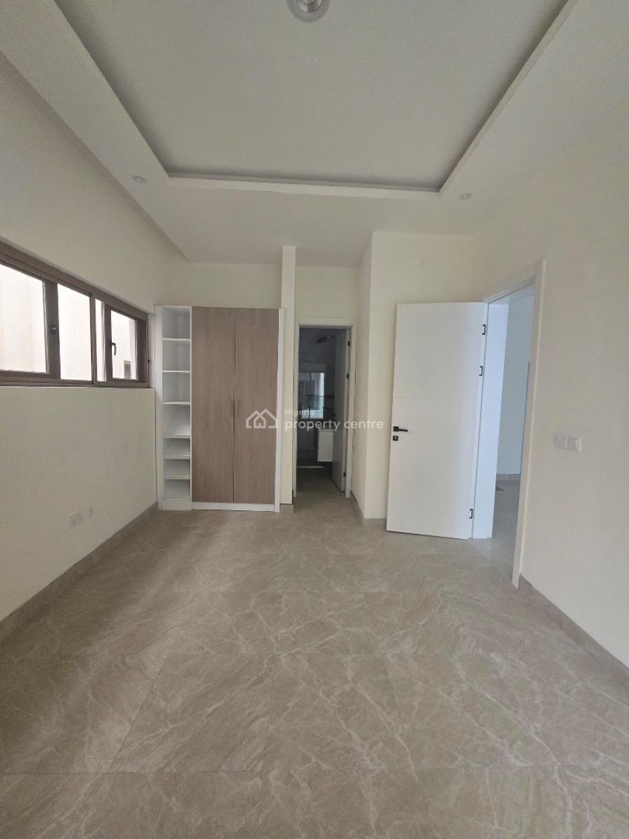 Elegant and Spacious 5-bedroom Semi-detached Duplex with Bq, Banana Island, Ikoyi, Lagos, Semi-detached Duplex for Sale