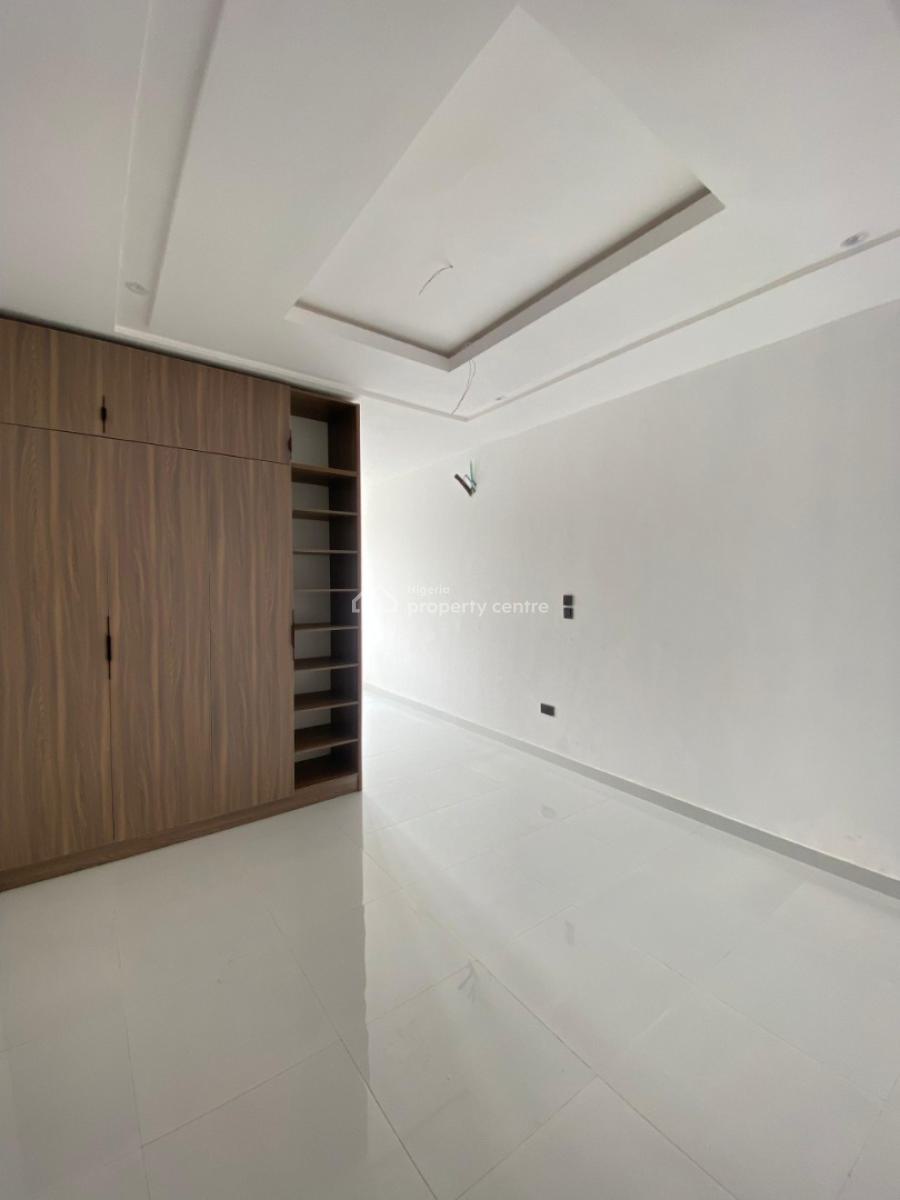 Well  Built 3 Bedroom Penthouse with Communal Pool & Elevator, Ikate, Lekki, Lagos, House for Sale