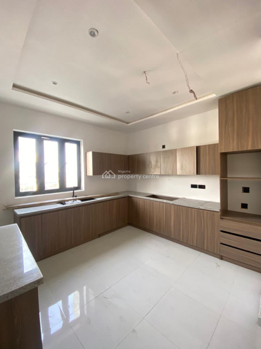 Well  Built 3 Bedroom Penthouse with Communal Pool & Elevator, Ikate, Lekki, Lagos, House for Sale