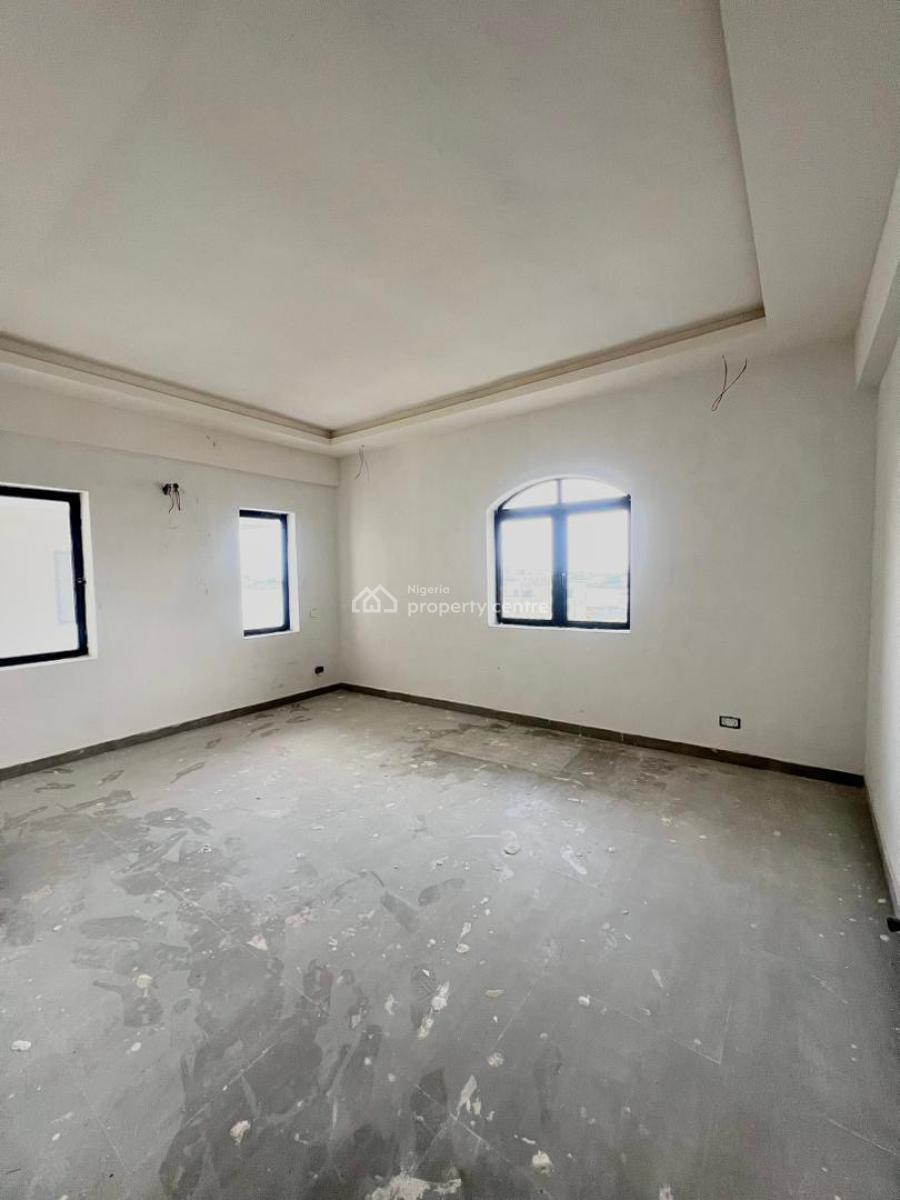 Exquisite 3 Bedroom Apartment with Boys Quarters, Elevator and Gym, Lekki Phase 1, Lekki, Lagos, Flat / Apartment for Sale