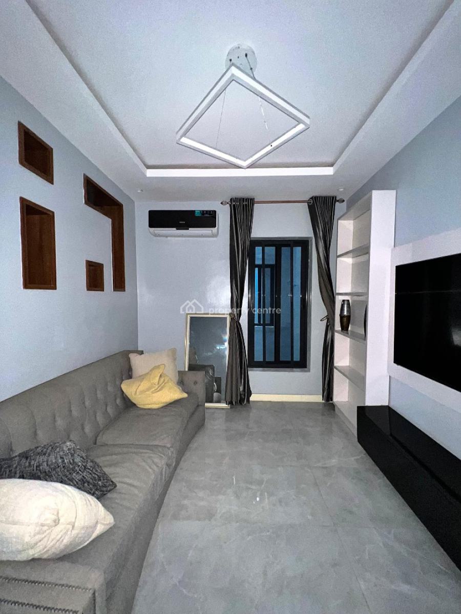 Luxury 4-bedroom Maisonette with Staff Quarters, Elevator, Lekki Phase 1, Lekki, Lagos, Flat / Apartment for Sale