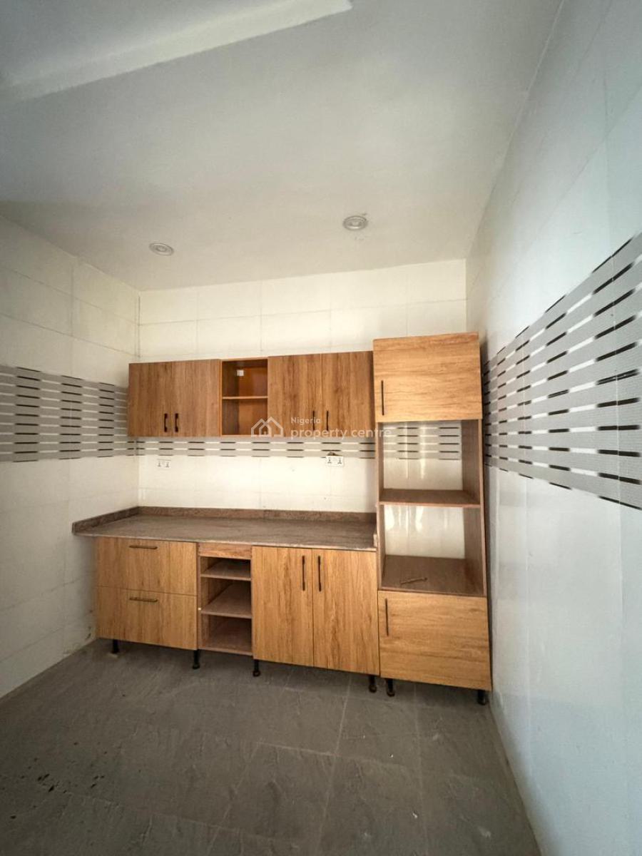 Premium 3-bedroom Apartments in Yaba -- Excellent Family Home & Smart, Experience Modern Living in These Stunning Newly Built 3-bedroom Apart, Yaba, Lagos, Block of Flats for Sale