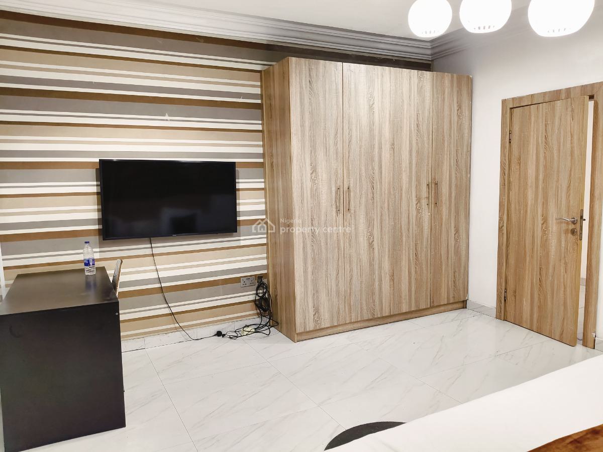 Exquisite Mini Flat (room & Parlour) Apartment, Lekki Enclave Road, Ikate, Lekki, Lagos, Mini Flat (room and Parlour) Short Let
