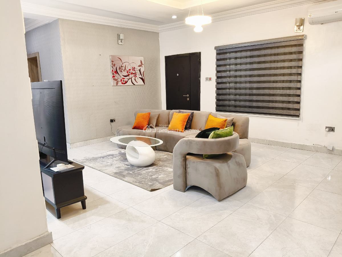 Exquisite Mini Flat (room & Parlour) Apartment, Lekki Enclave Road, Ikate, Lekki, Lagos, Mini Flat (room and Parlour) Short Let