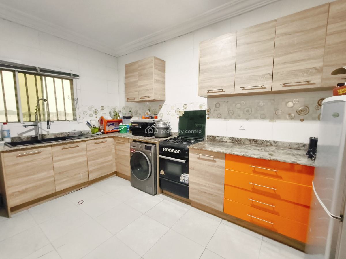 Exquisite Mini Flat (room & Parlour) Apartment, Lekki Enclave Road, Ikate, Lekki, Lagos, Mini Flat (room and Parlour) Short Let