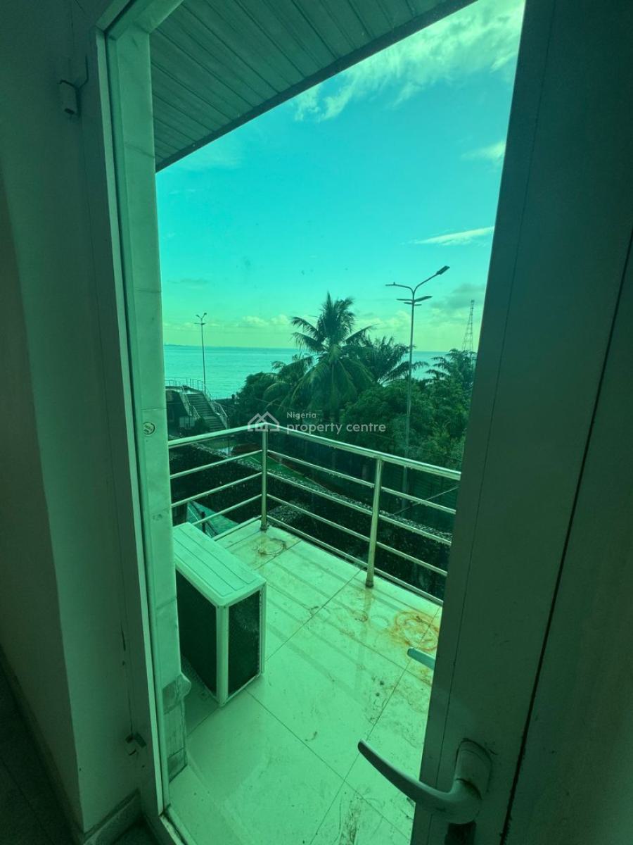 Waterfront 3 Bedroom Maisonette with Gym, Swimming Pool & Bq, Ikoyi, Lagos, Flat / Apartment for Rent