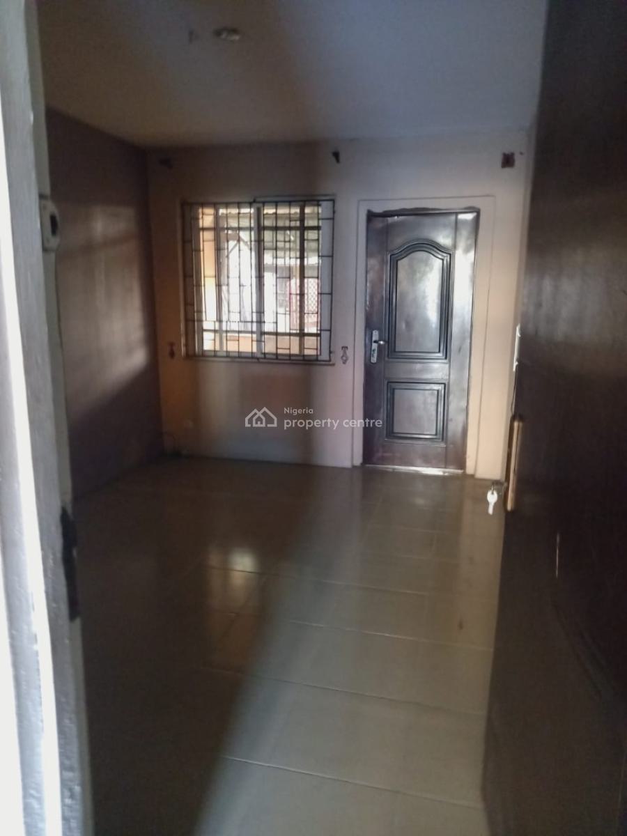 2 Bedroom Double Balcony, 3rd Avenue, Festac Town Lagos., Festac, Amuwo Odofin, Lagos, Flat / Apartment for Sale