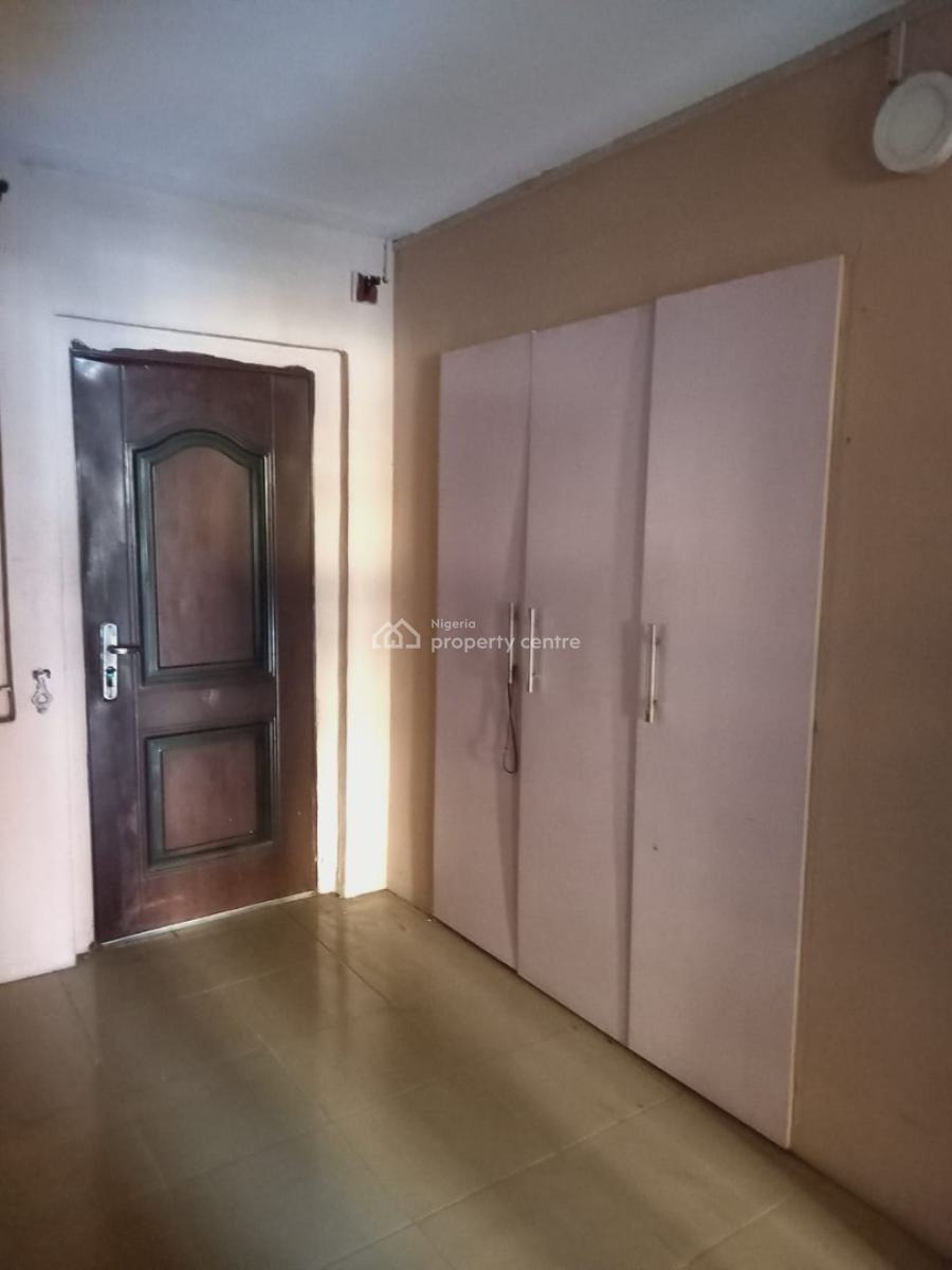 2 Bedroom Double Balcony, 3rd Avenue, Festac Town Lagos., Festac, Amuwo Odofin, Lagos, Flat / Apartment for Sale