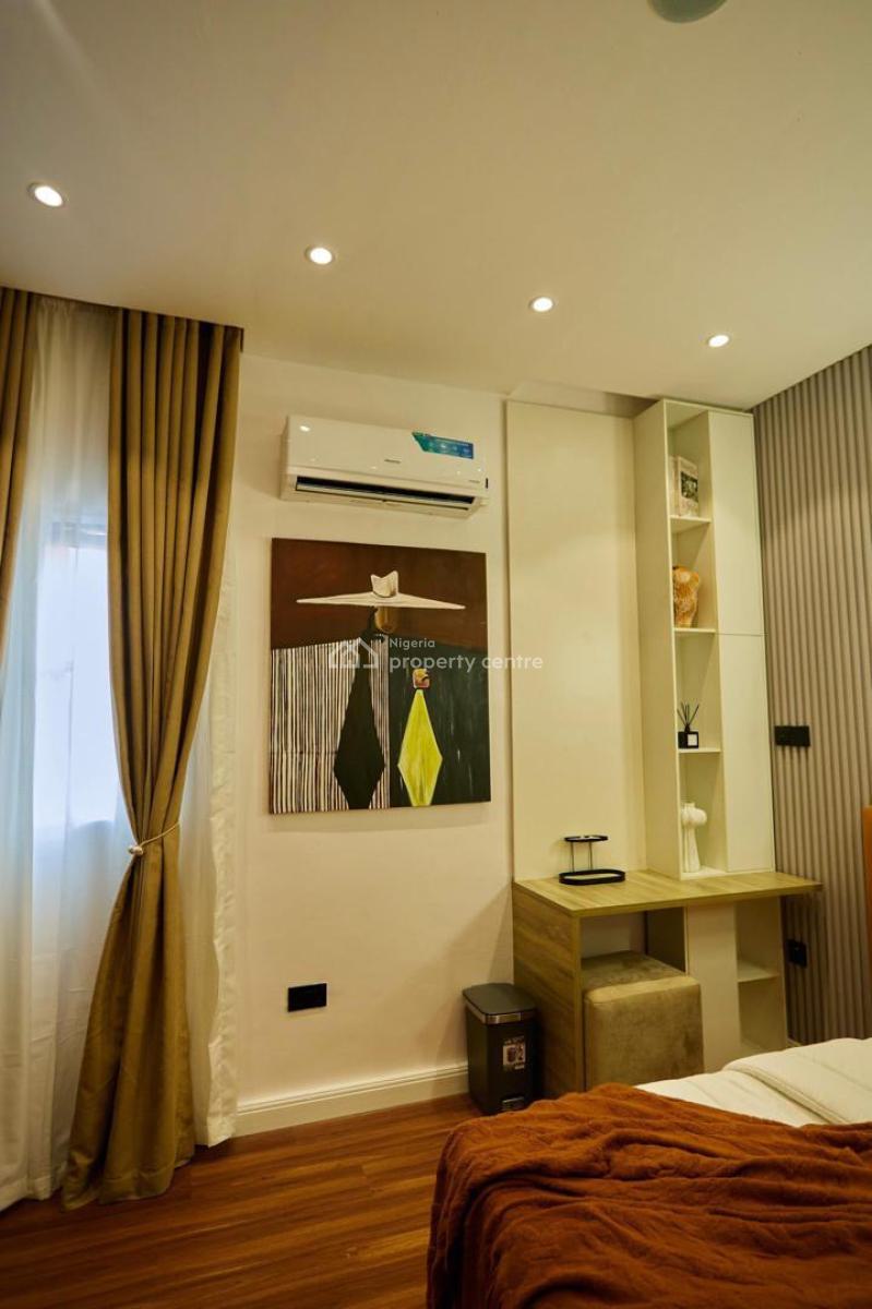 -a Brand New Luxury 1 Bedroom with 2 Balconies, Swimming Pool, Snooker, Lekki Phase 1, Lekki, Lagos, Flat / Apartment Short Let