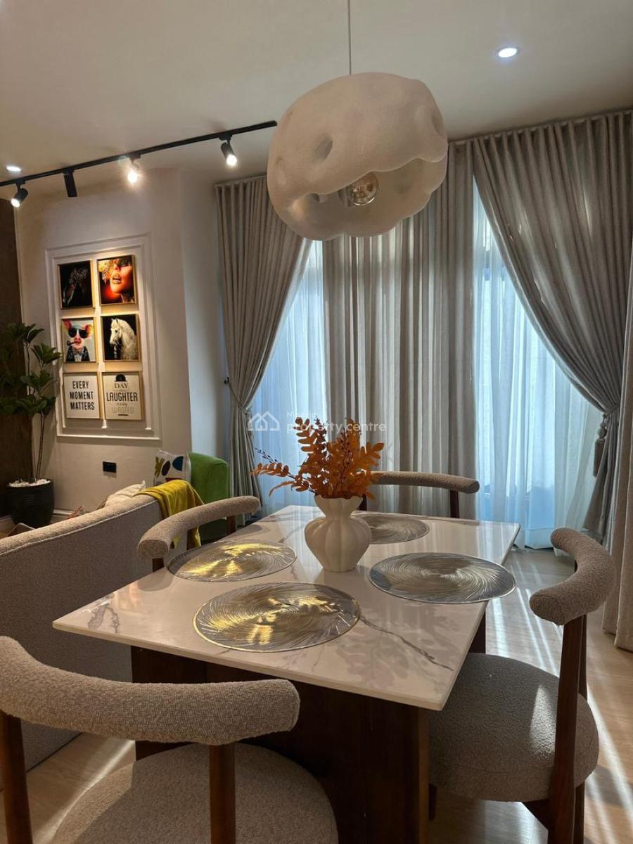 -luxury New 3 Bedroom with Ps5 -big Mirror -board Games - Balcony, Lekki Phase 1, Lekki, Lagos, Flat / Apartment Short Let