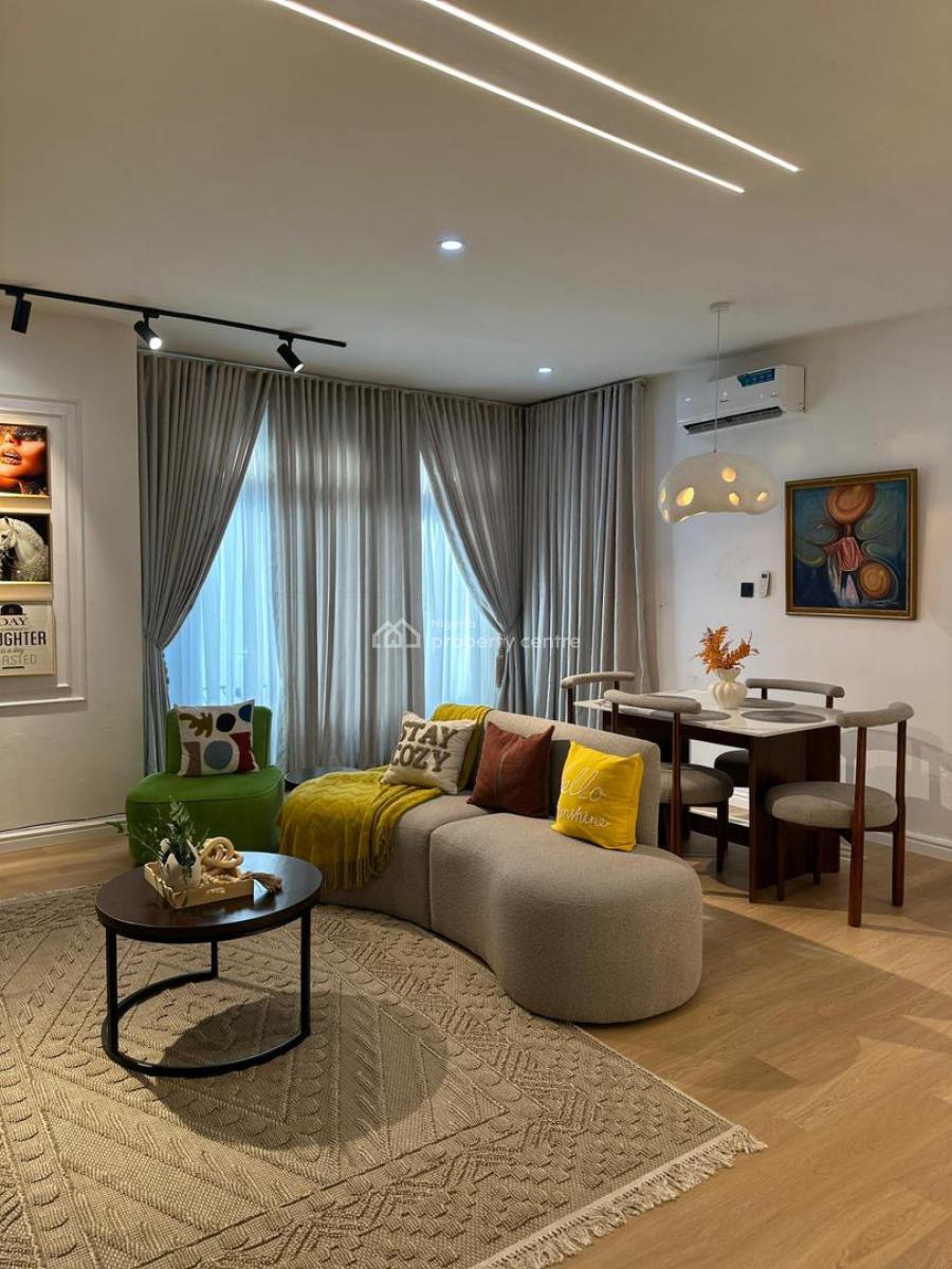 -luxury New 3 Bedroom with Ps5 -big Mirror -board Games - Balcony, Lekki Phase 1, Lekki, Lagos, Flat / Apartment Short Let
