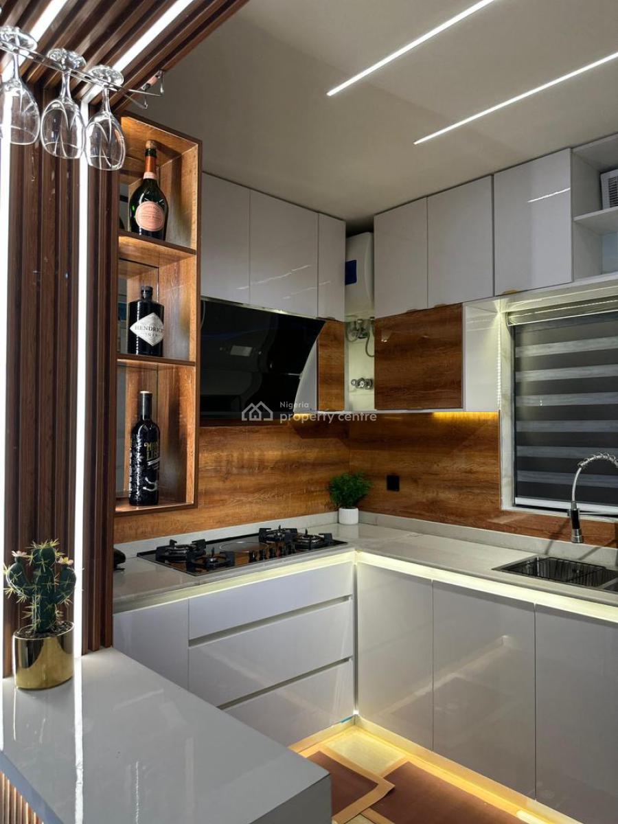 -luxury New 3 Bedroom with Ps5 -big Mirror -board Games - Balcony, Lekki Phase 1, Lekki, Lagos, Flat / Apartment Short Let