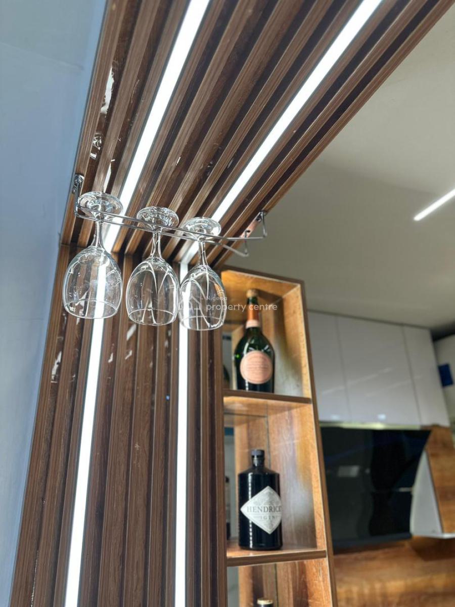 -luxury New 3 Bedroom with Ps5 -big Mirror -board Games - Balcony, Lekki Phase 1, Lekki, Lagos, Flat / Apartment Short Let