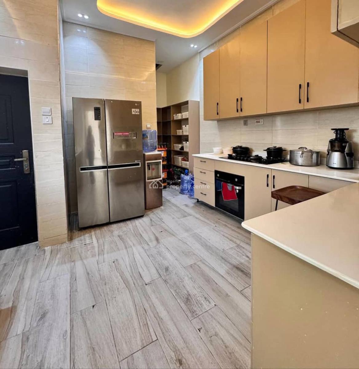 Lovely Spacious 3bedroom Apartment, Old Ikoyi, Old Ikoyi, Ikoyi, Lagos, Flat / Apartment for Sale