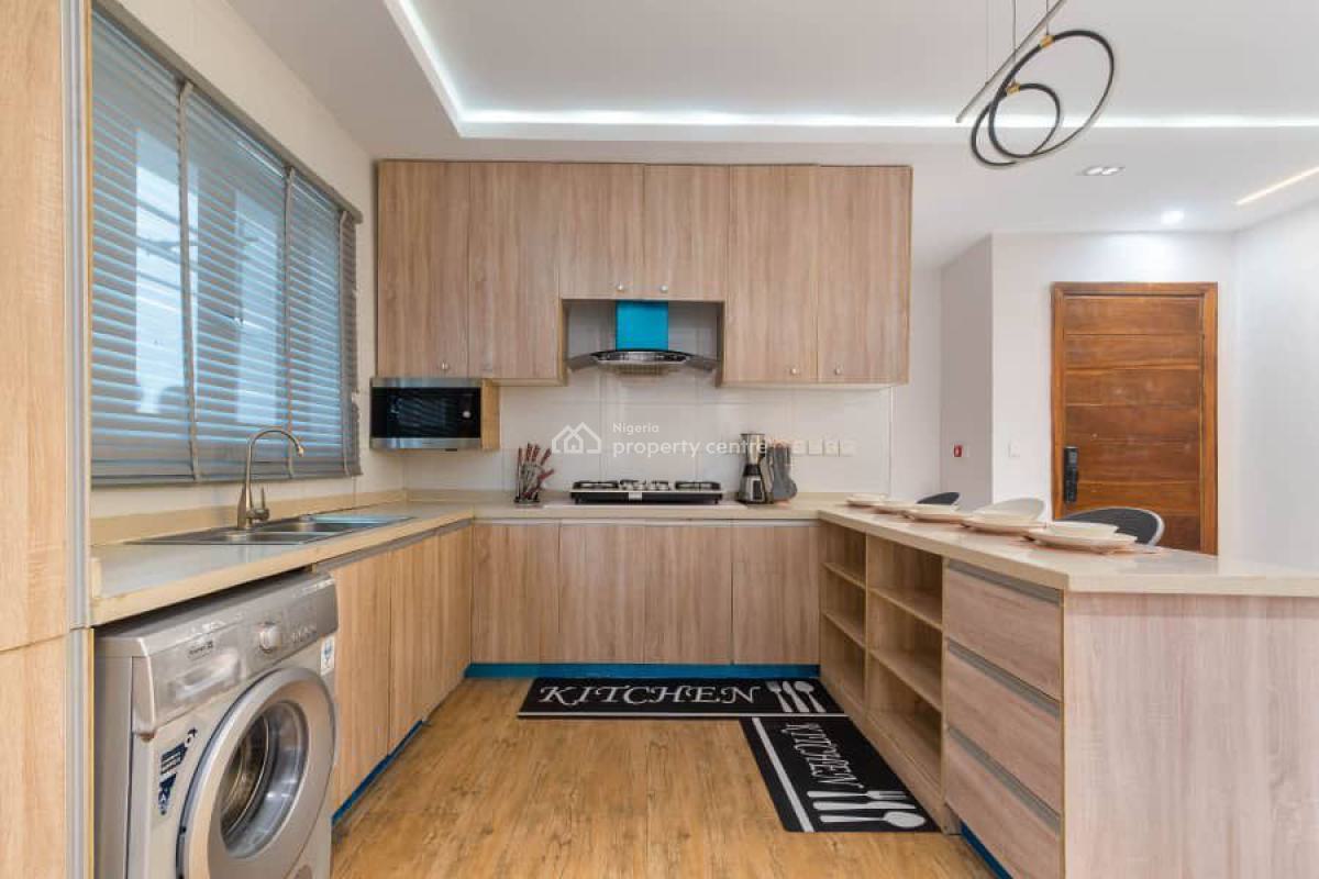 3 Bedroom Luxurious Penthouse Apartment, Ikoyi, Lagos, Flat / Apartment Short Let