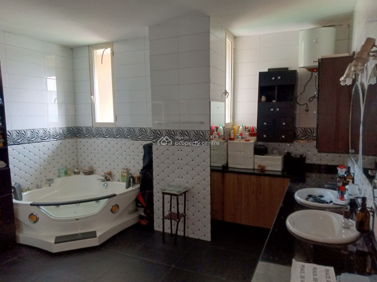 Luxury 4 Bed Pentfloor Flat, Admiralty Towers, Gerard Road, Old Ikoyi, Ikoyi, Lagos, Flat / Apartment for Rent