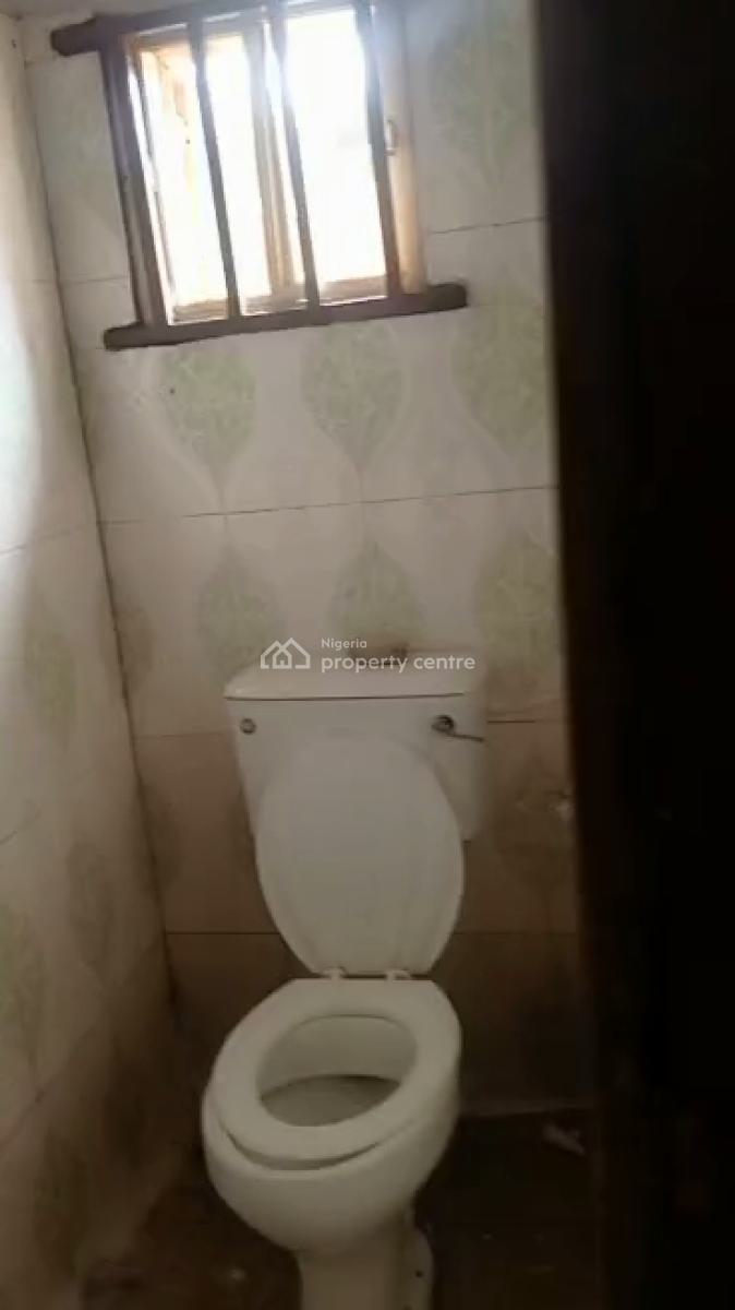 Lovely Ground Floor 2 Bedroom Apartment, Via Cement Bus Stop, Mangoro, Ikeja, Lagos, Flat / Apartment for Rent