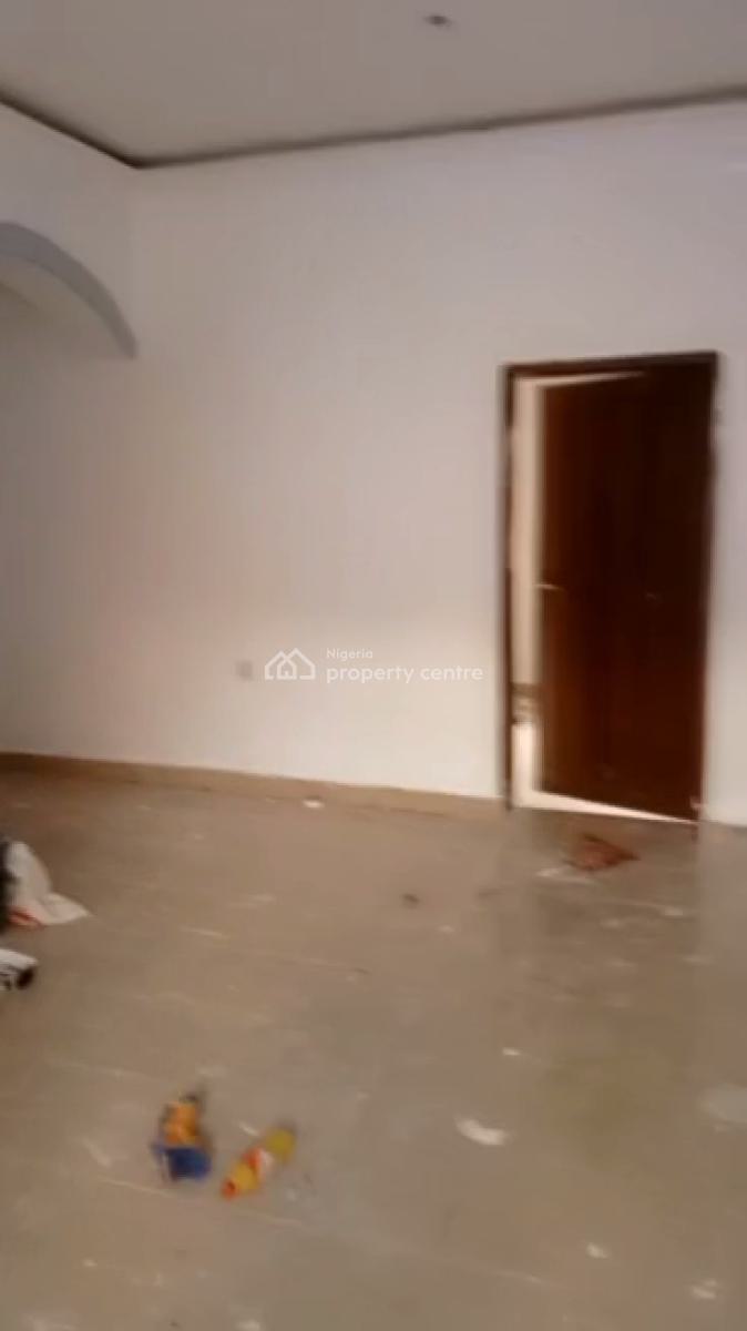 Lovely Ground Floor 2 Bedroom Apartment, Via Cement Bus Stop, Mangoro, Ikeja, Lagos, Flat / Apartment for Rent