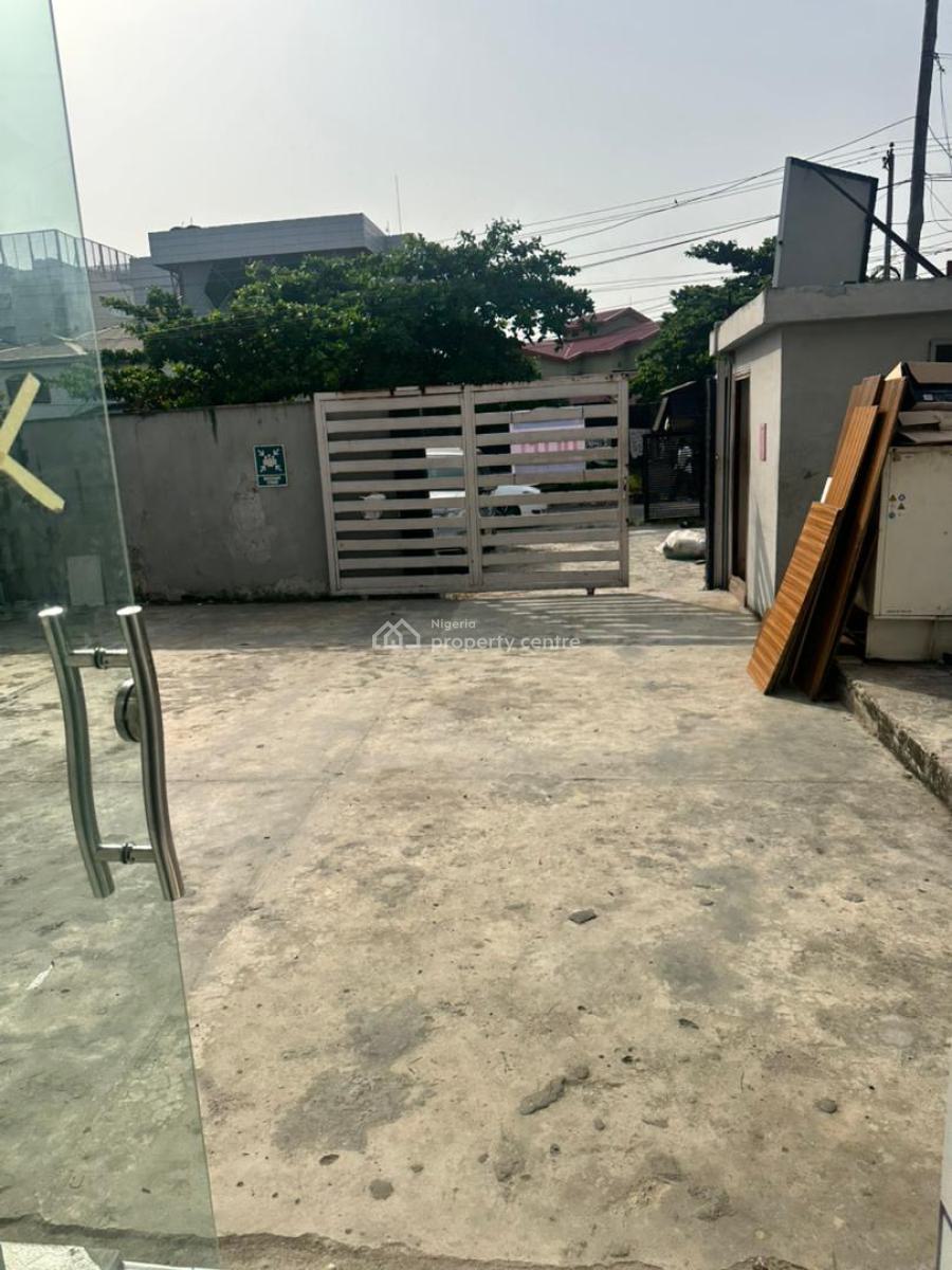 5bedroom Semi Detached House with Bq at Lekki Phase 1, Off Admiralty Way Lekki Phase 1, Lekki Phase 1, Lekki, Lagos, Semi-detached Duplex for Rent