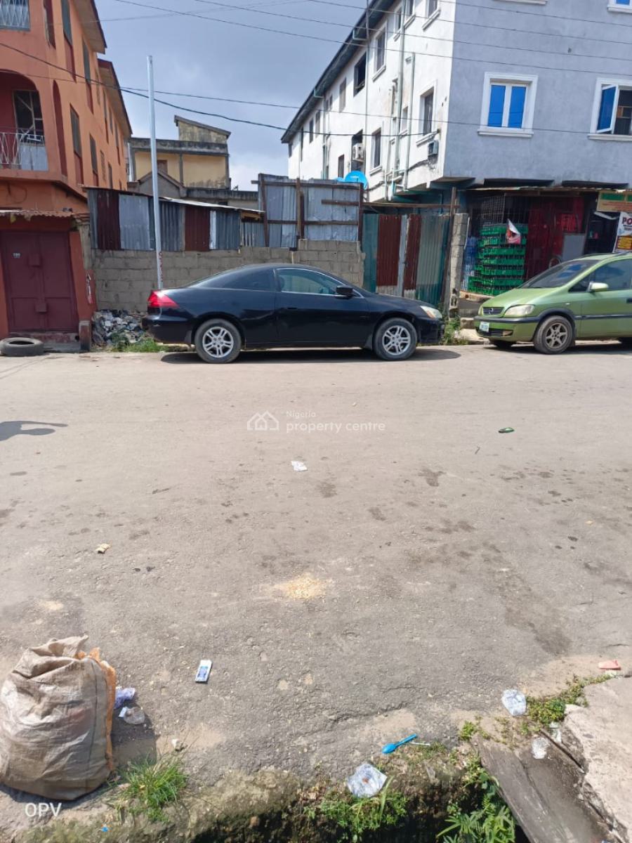 Half Plot of Empty Land at Awoseyin Street Somolu., Awoseyin Street Somolu, Shomolu, Lagos, Residential Land for Sale
