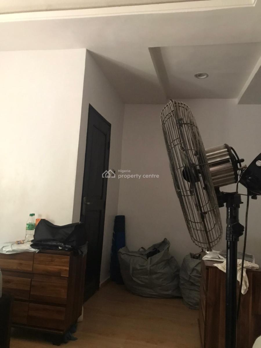 Standard and Massive Mini Flat with 2 Toilet in a Secured Location, Lekki Phase 1, Lekki, Lagos, Mini Flat (room and Parlour) for Rent