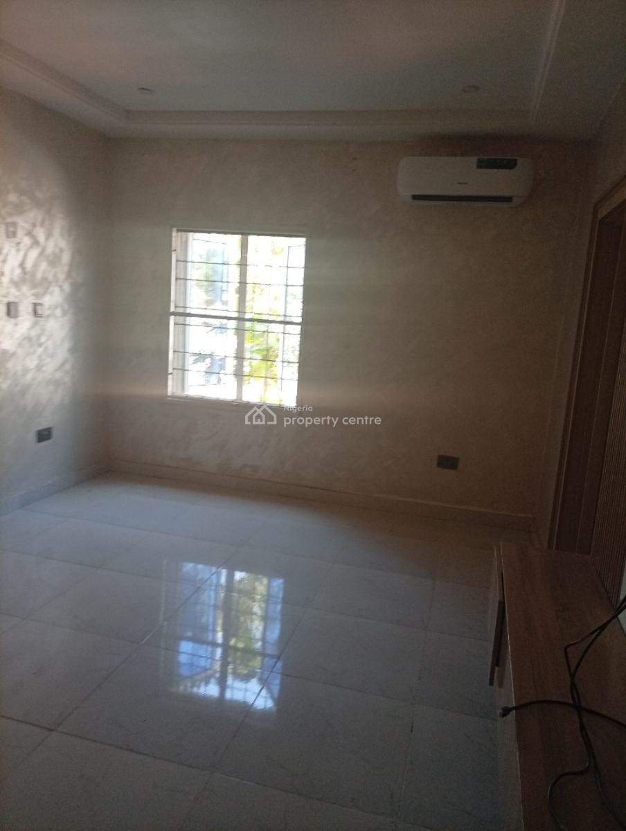 Tastefully Finished and Spacious 4 Bedroom Terraced Duplex with a Bq, Guzape District, Abuja, Terraced Duplex for Rent
