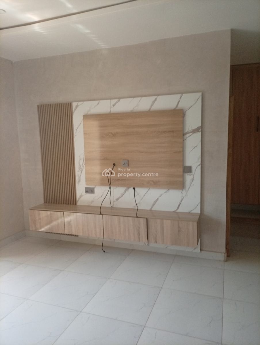 Tastefully Finished and Spacious 4 Bedroom Terraced Duplex with a Bq, Guzape District, Abuja, Terraced Duplex for Rent