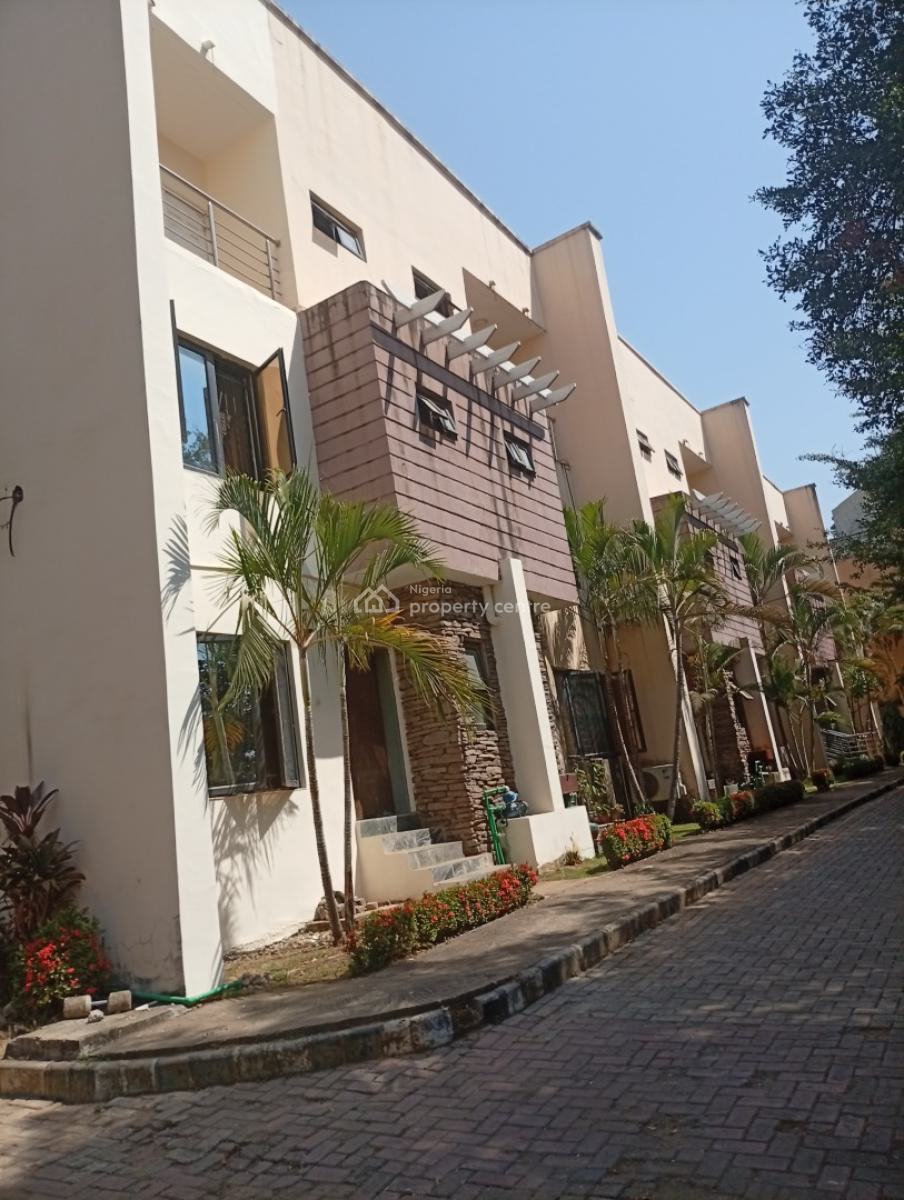 4 Bedroom Terraced Duplex with a Bq ( Corner Piece), Guzape District, Abuja, Terraced Duplex for Rent