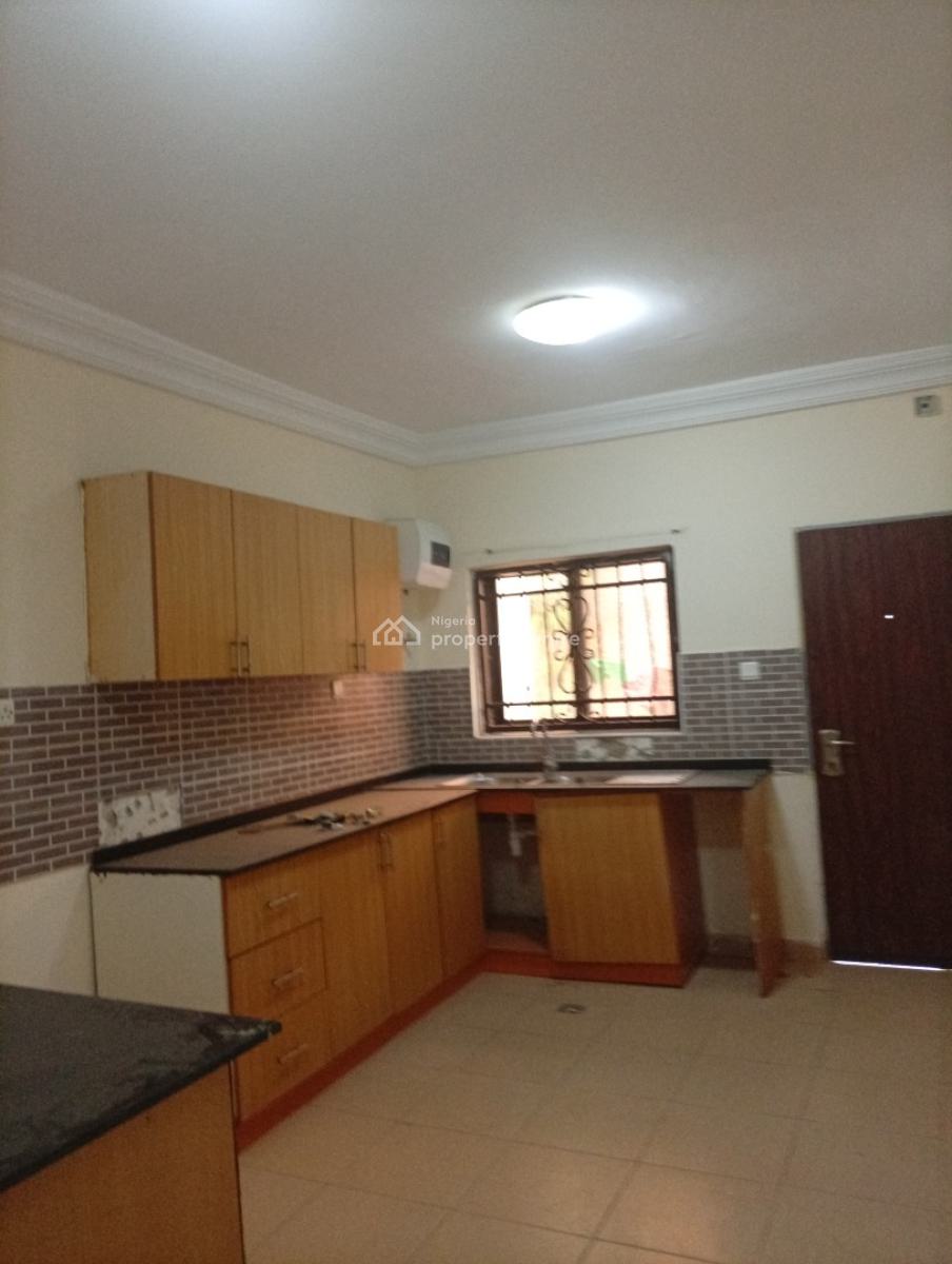 4 Bedroom Terraced Duplex with a Bq ( Corner Piece), Guzape District, Abuja, Terraced Duplex for Rent