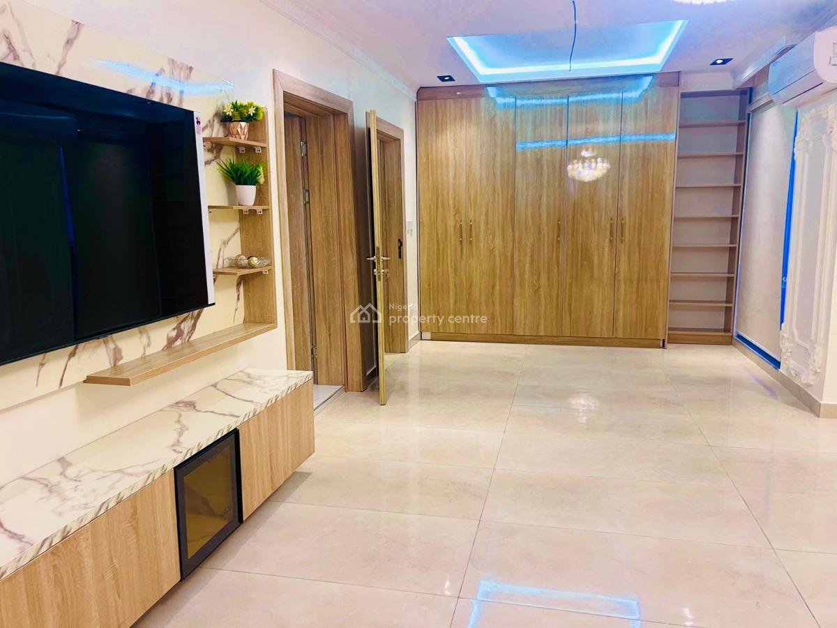Luxury Five Bedroom Penthouse with Bq on 369sqm, Periwinkle Estate, Lekki Phase 1, Lekki, Lagos, Block of Flats for Sale