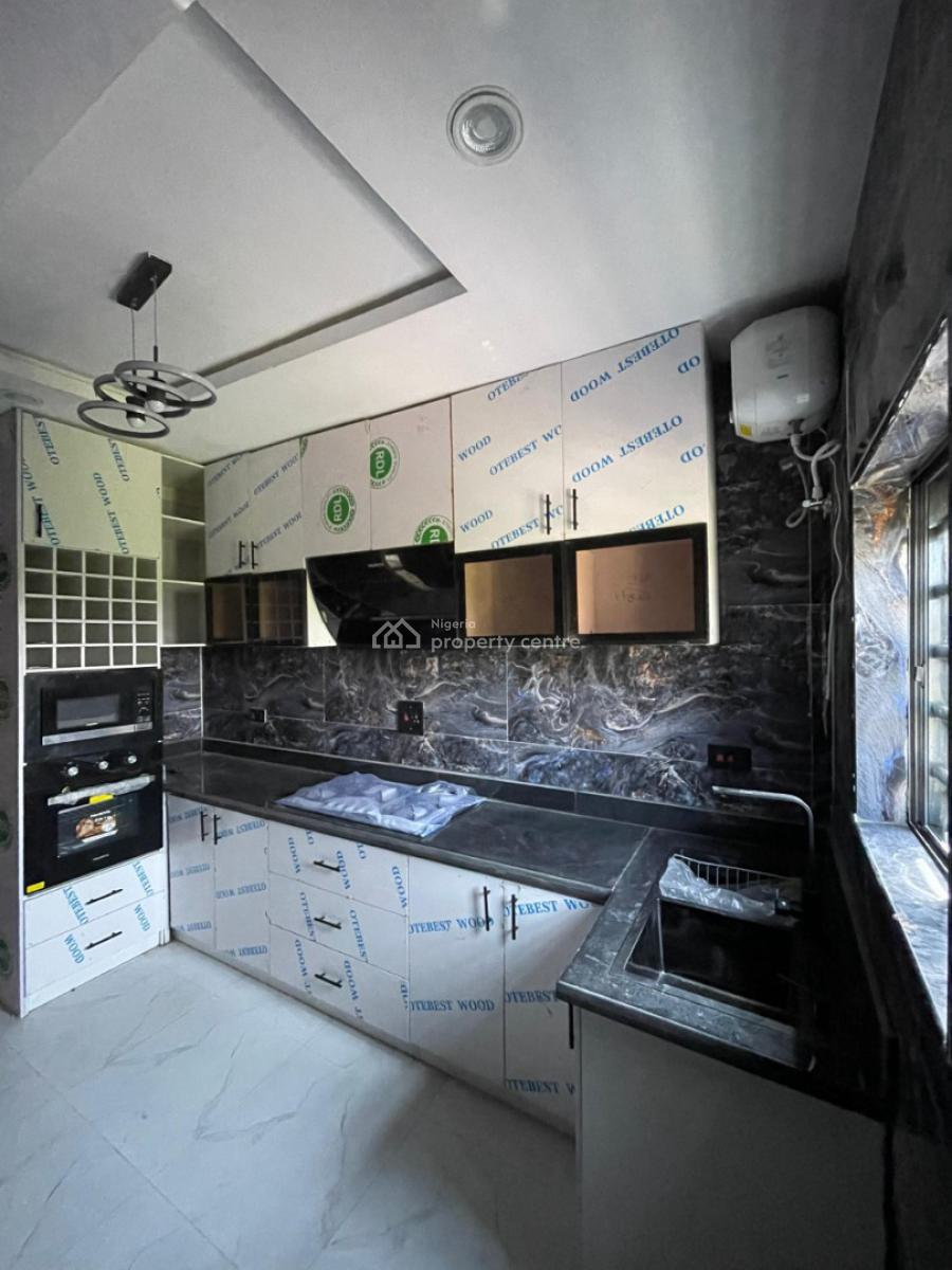 Executive Luxurious 4-bedrooms Deluxe Fully Detached Triplex with Bq, Orchid, Lekki, Lagos, Detached Duplex for Sale