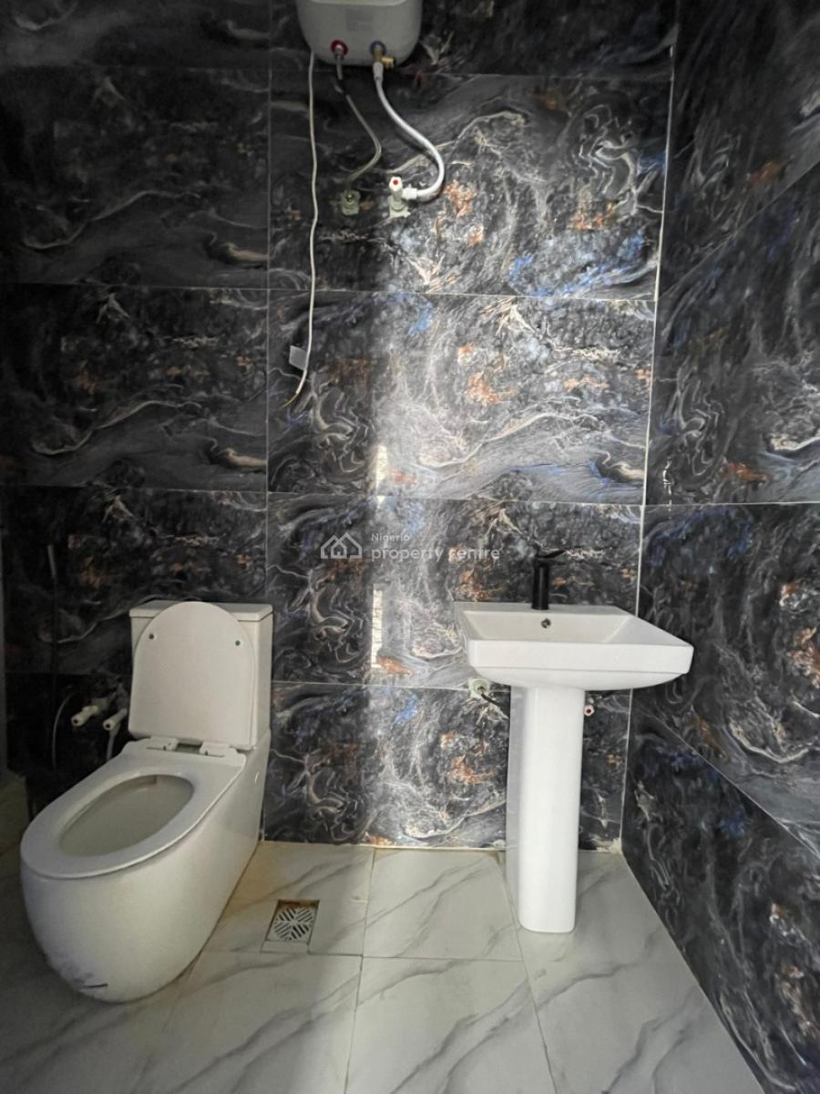 Executive Luxurious 4-bedrooms Deluxe Fully Detached Triplex with Bq, Orchid, Lekki, Lagos, Detached Duplex for Sale