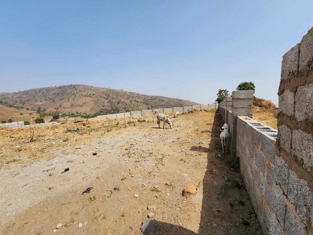 Prime Fenced 1,000sqm Land @ Kugbo Directly Facing The Ever-busy Abuja, Kugbo, Asokoro District, Abuja, Mixed-use Land for Sale