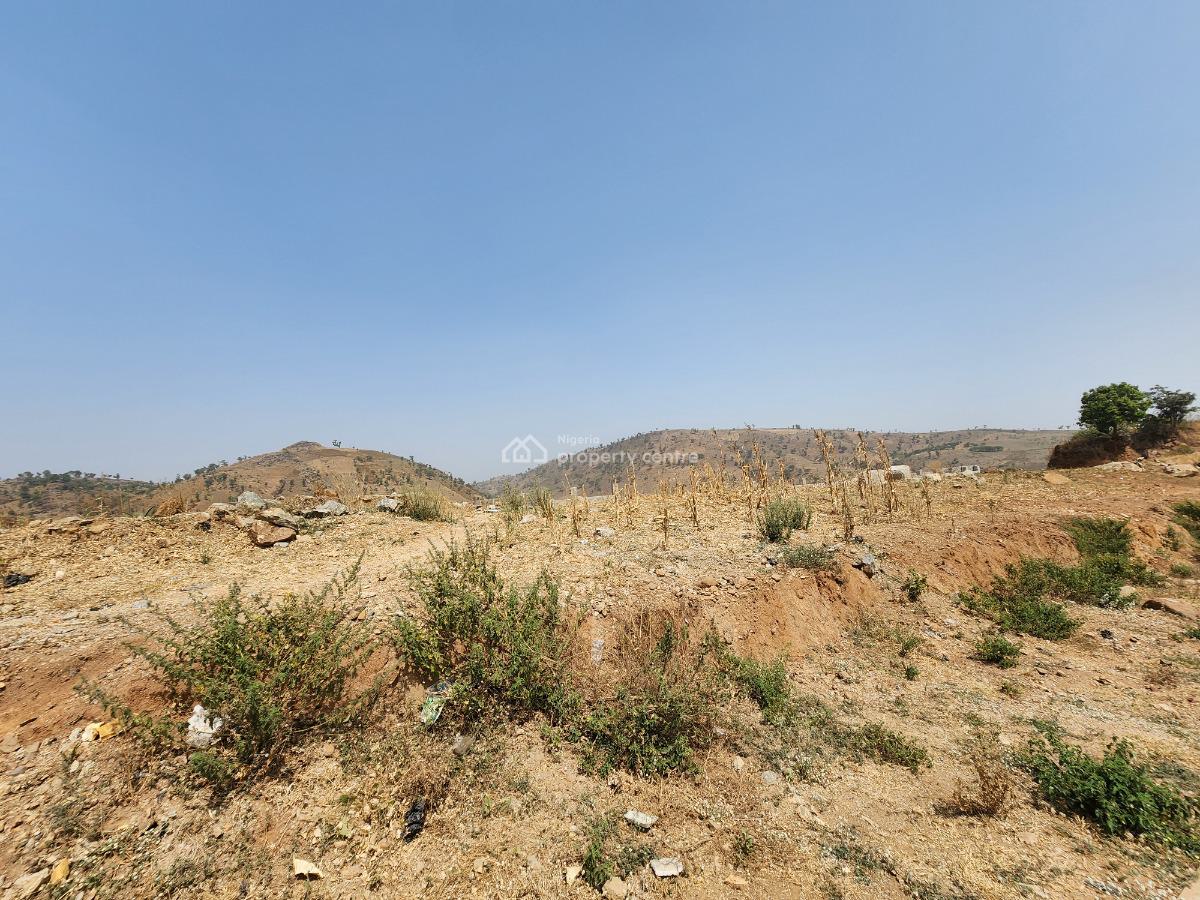 Prime Fenced 1,000sqm Land @ Kugbo Directly Facing The Ever-busy Abuja, Kugbo, Asokoro District, Abuja, Mixed-use Land for Sale