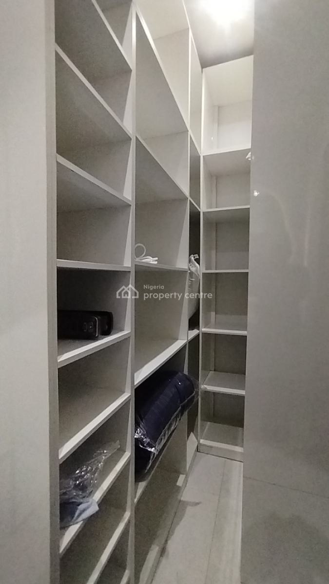 Spacious Massive Luxry Furnish Apartment, Secure Estate The Cello Apartment Ii Off Freedwey Ikate Lagos, Lekki Phase 1, Lekki, Lagos, Block of Flats for Sale
