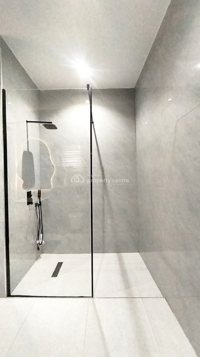 Spacious Massive Luxry Furnish Apartment, Secure Estate The Cello Apartment Ii Off Freedwey Ikate Lagos, Lekki Phase 1, Lekki, Lagos, Block of Flats for Sale