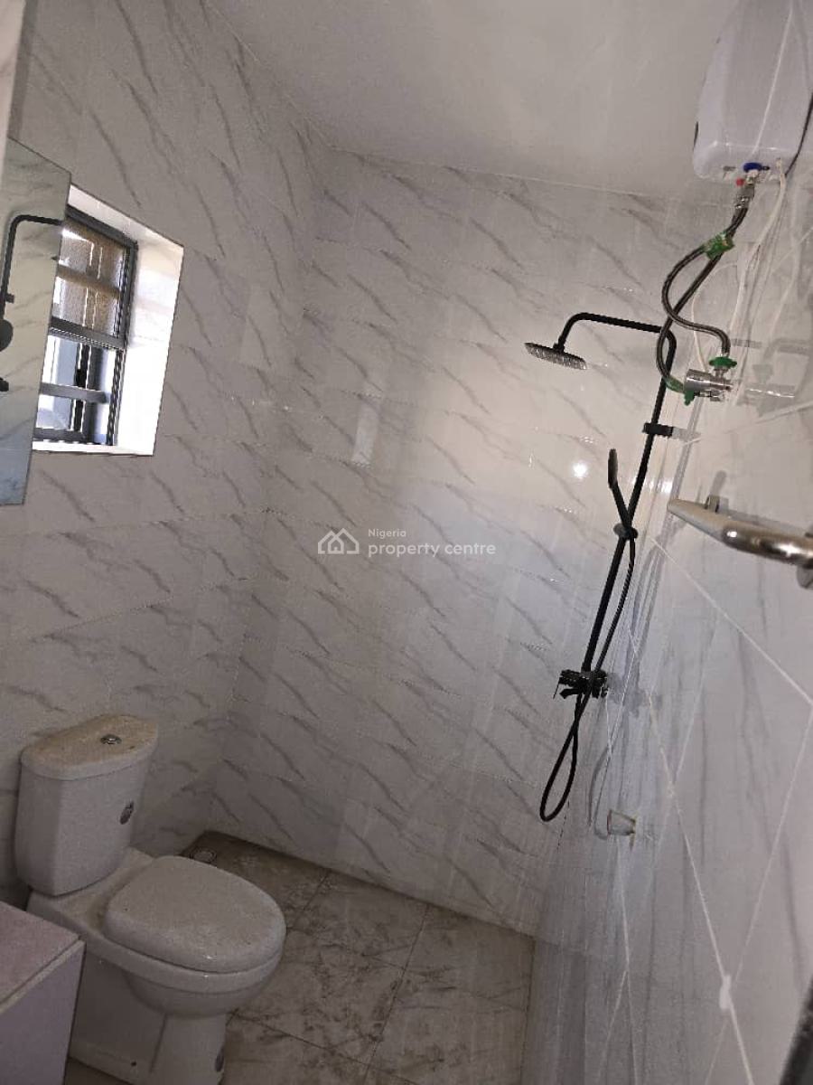Executive Pop Luxury 2 Bedroom Flat, Short Drive From Ojodu Berger Lagos, Ibafo, Ogun, Flat / Apartment for Rent