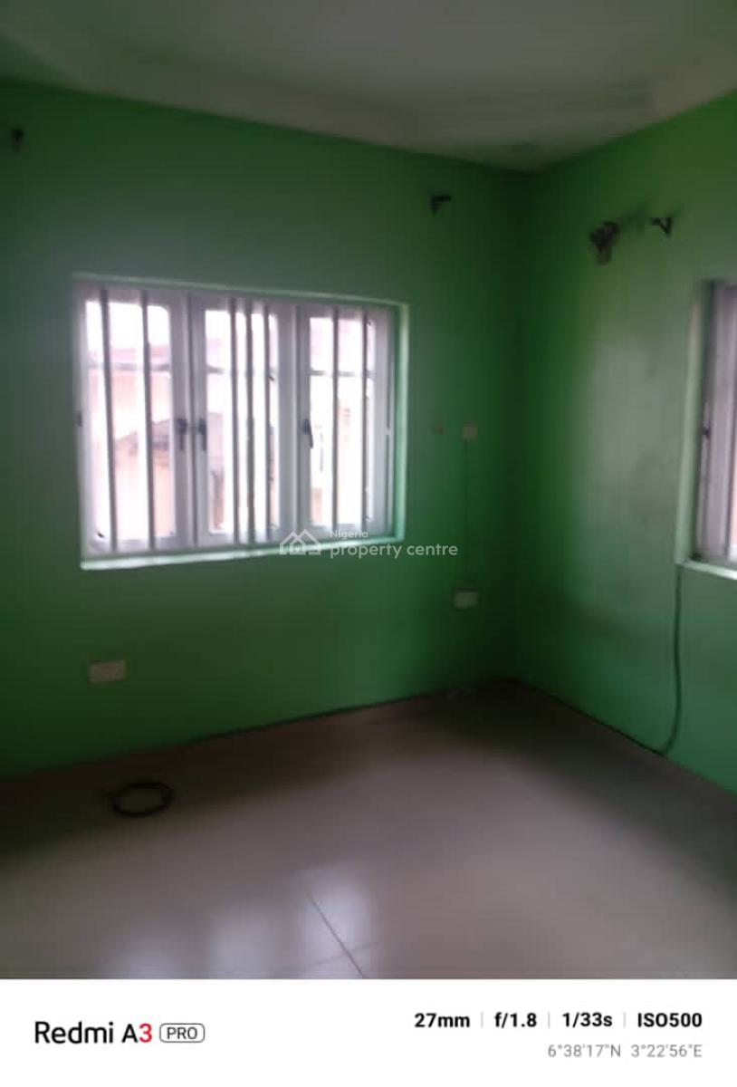 Executive 3 Bedroom Flat, Magodo Isheri Water Front, Gra Phase 1, Magodo, Lagos, Flat / Apartment for Rent