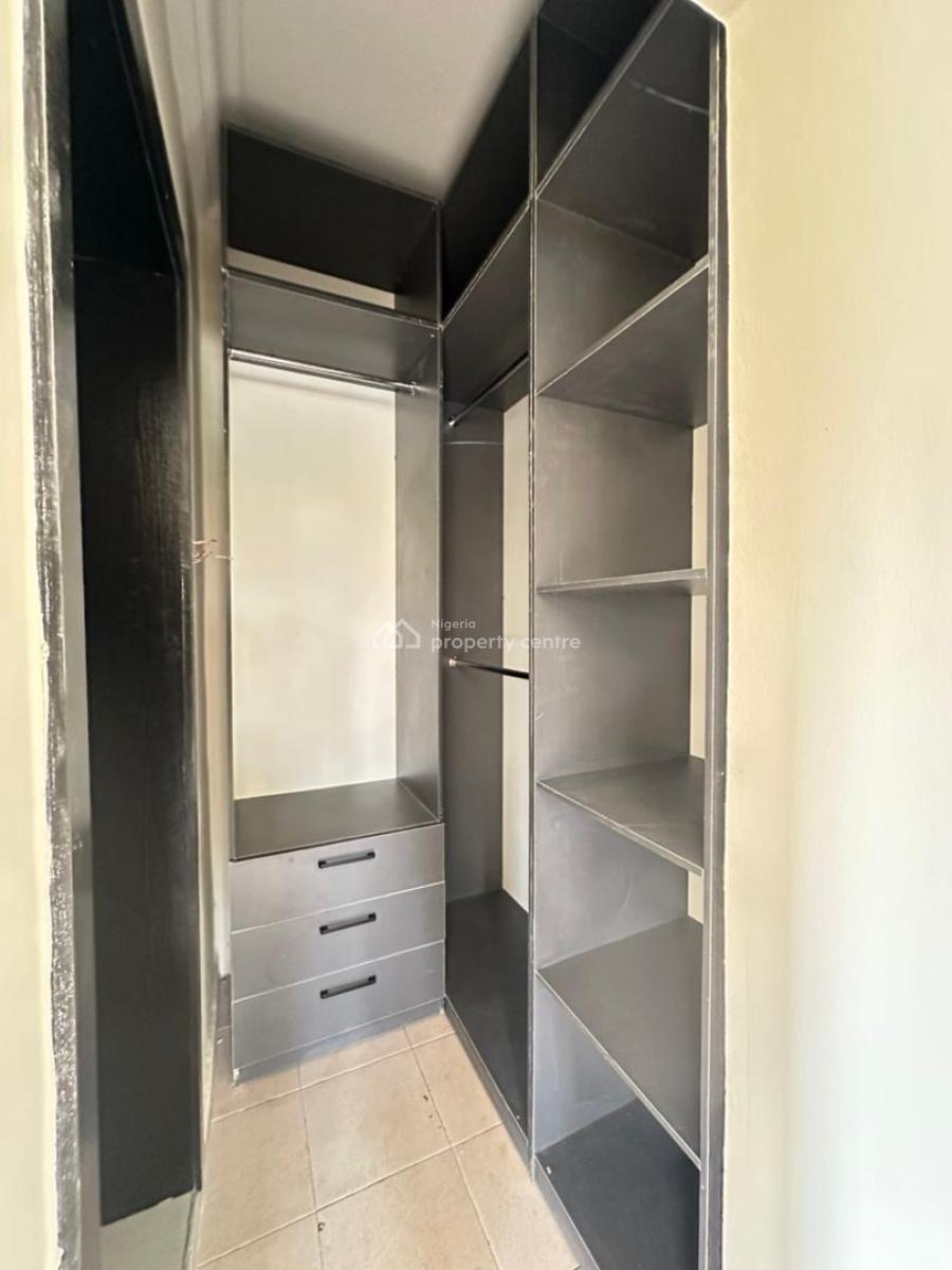 2 Bedroom Penthouse Apartment in a Secure and Serene Environment., Lekki Phase 1, Lekki, Lagos, Flat / Apartment for Rent