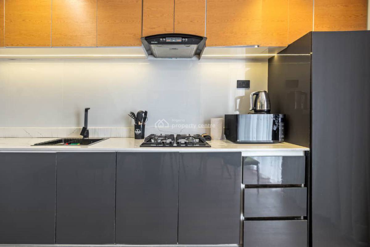 Beautiful 3-bed Maisonette on The 2nd Floor with Restaurant & Boutique, Victoria Island (vi), Lagos, Flat / Apartment Short Let