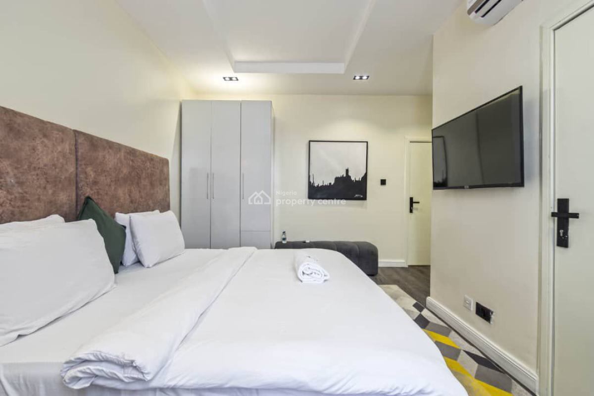 Beautiful 3-bed Maisonette on The 2nd Floor with Restaurant & Boutique, Victoria Island (vi), Lagos, Flat / Apartment Short Let