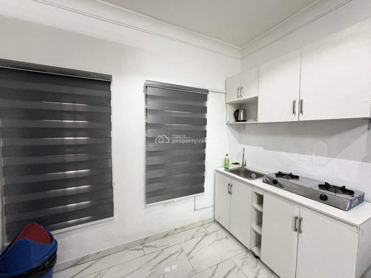 Furnished Big Studio Apartment, Osapa, Lekki, Lagos, Mini Flat (room and Parlour) Short Let